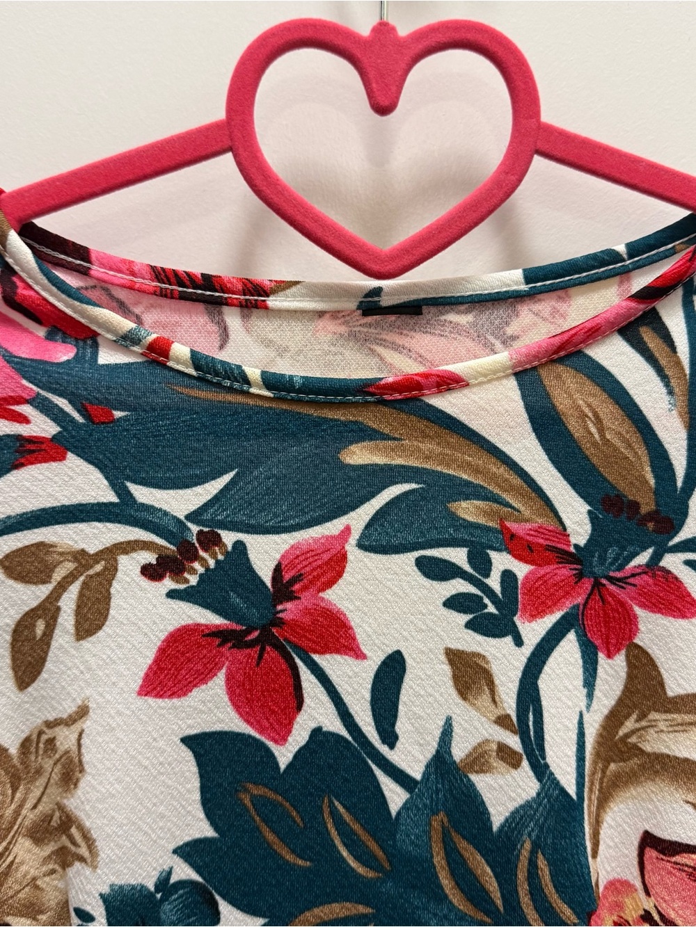 Women’s Floral Cap Sleeve Ruffle Hem Dress Size L - Picture 4 of 10